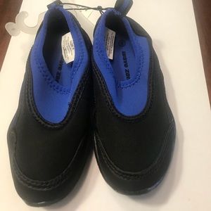 Boys swim shoes